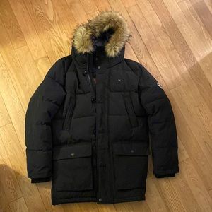 Mens Medium - lightly worn black Tommy Hilfiger winter coat